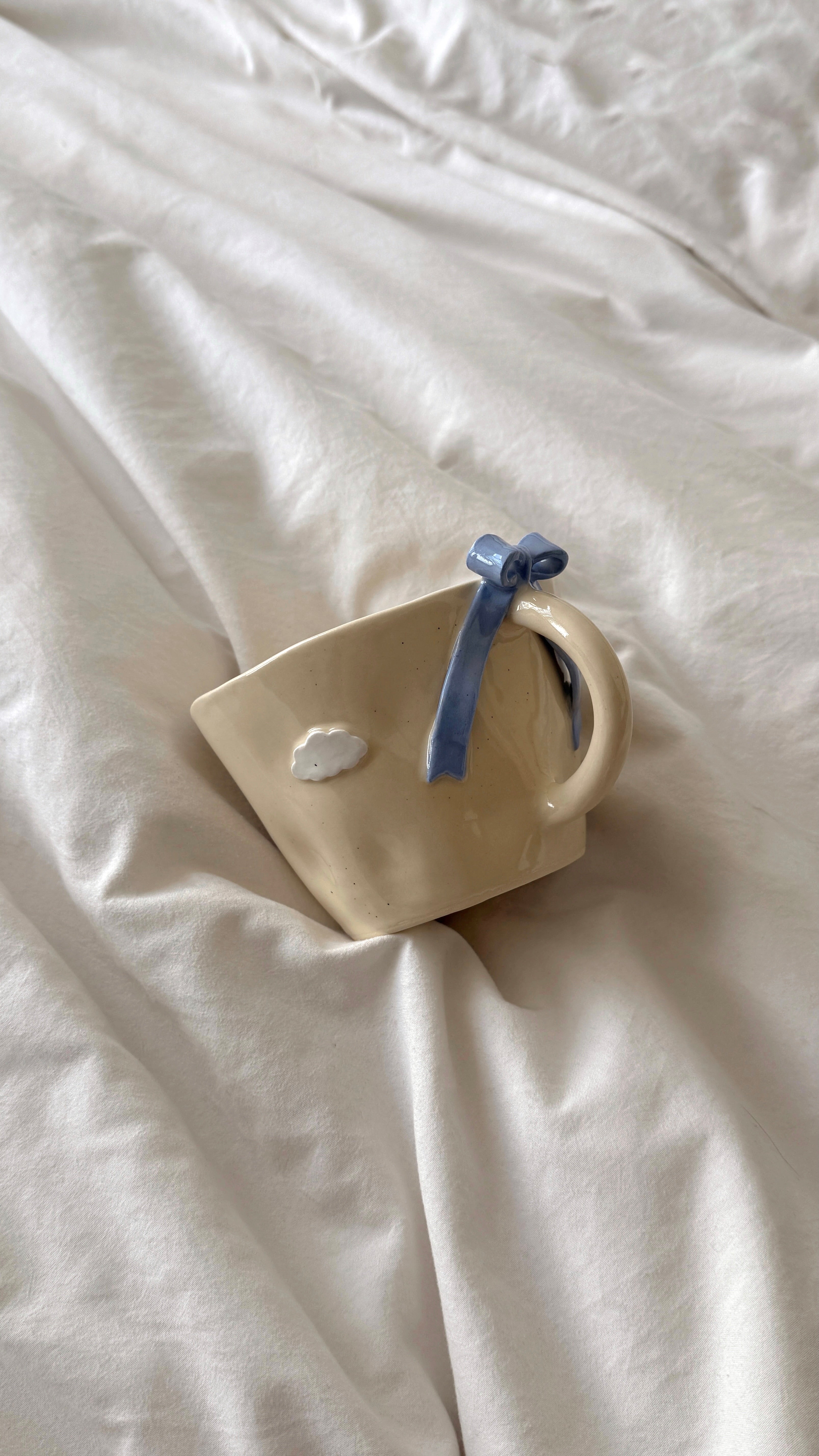 Cloud Bow Mug