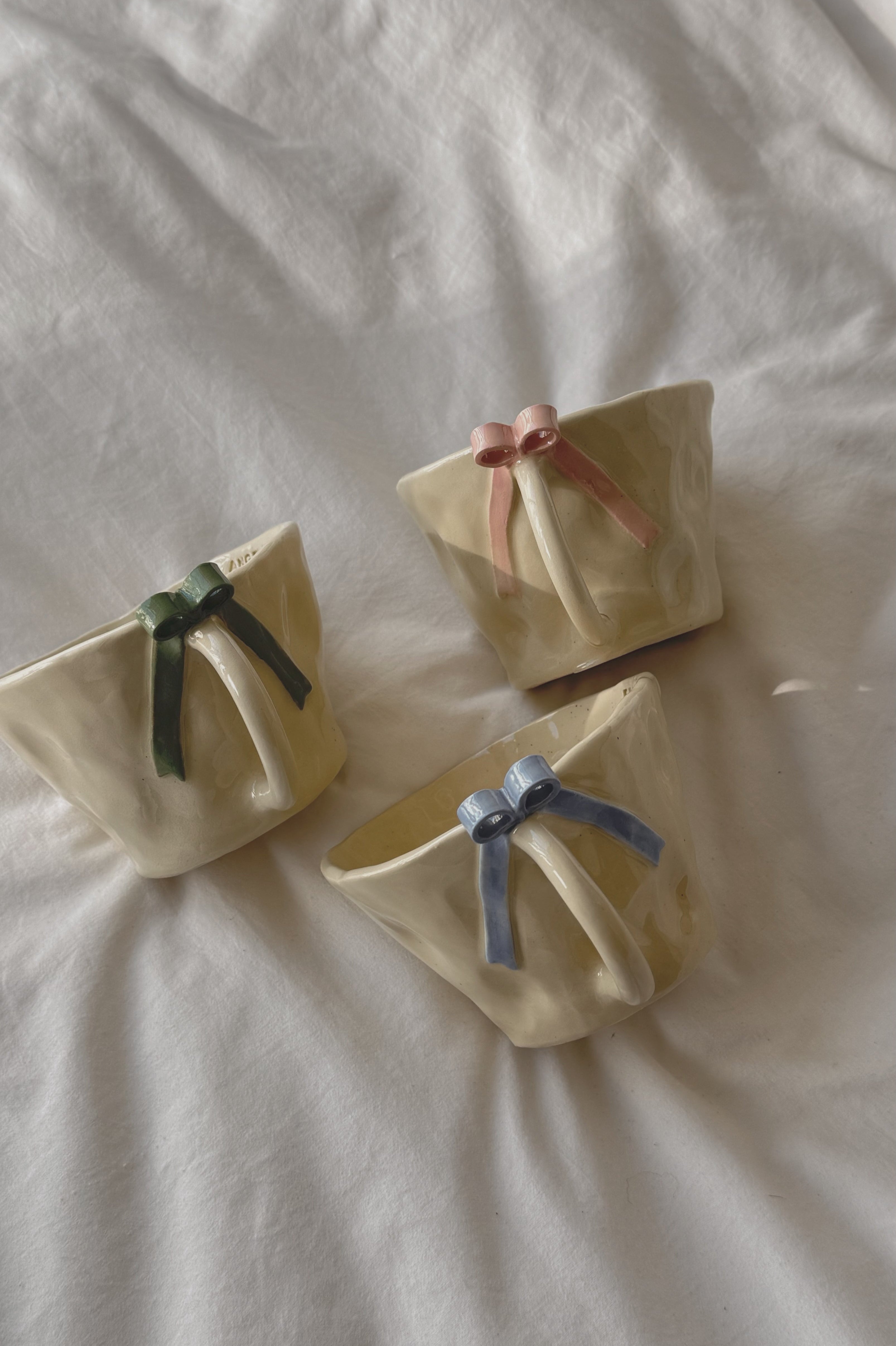 Bow Mug