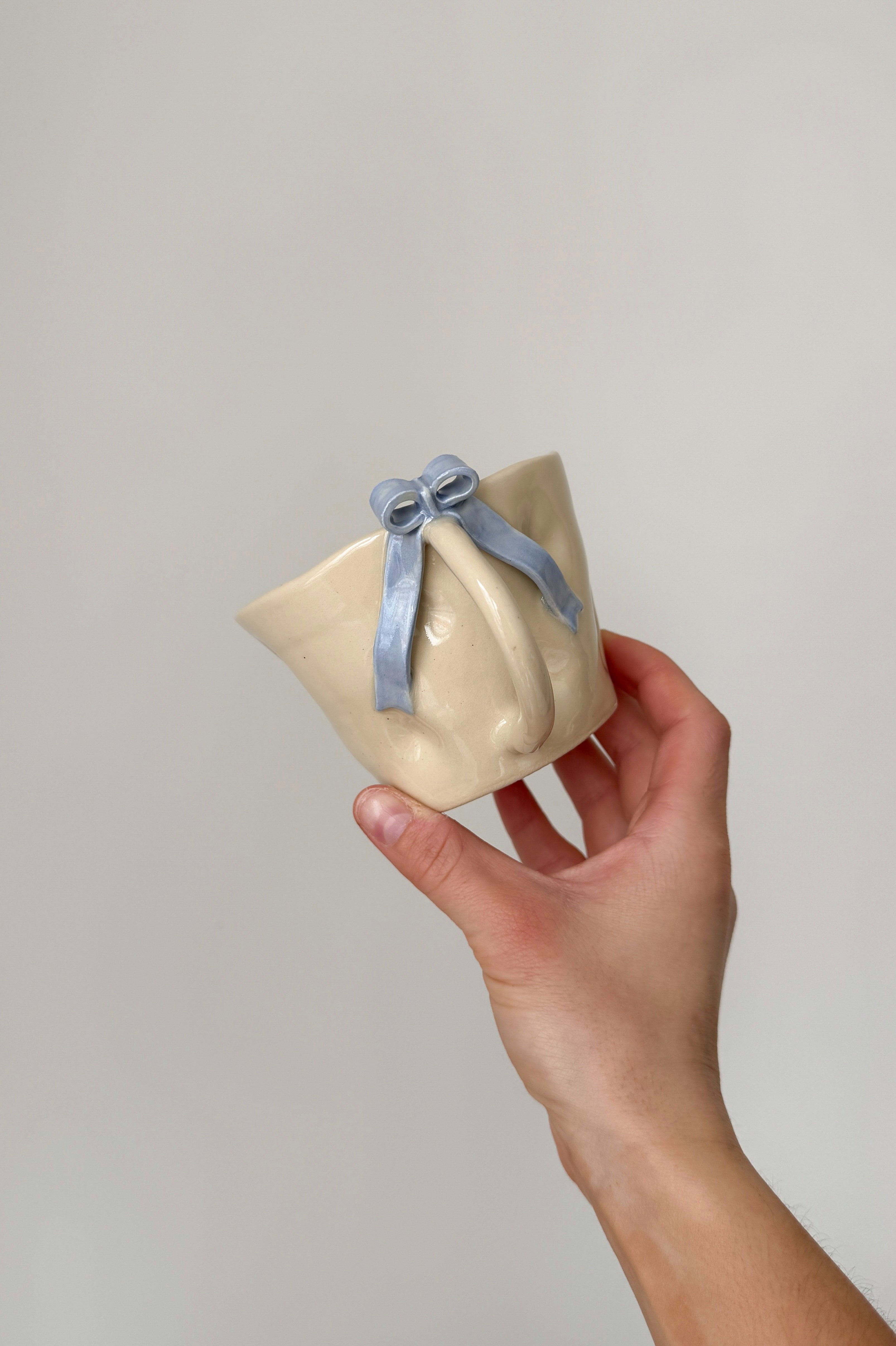Bow Mug